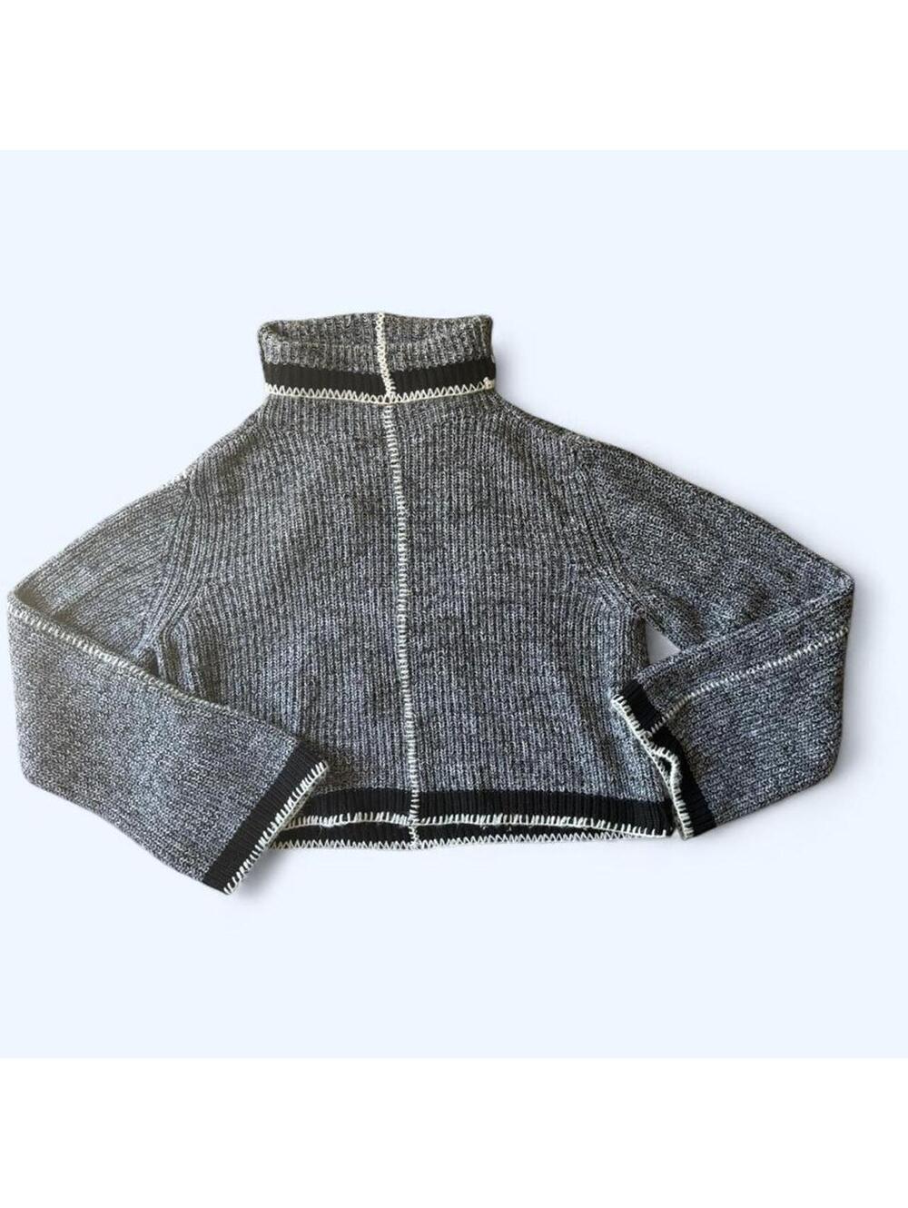 Hosbjerg black and white knitted jumper cropped